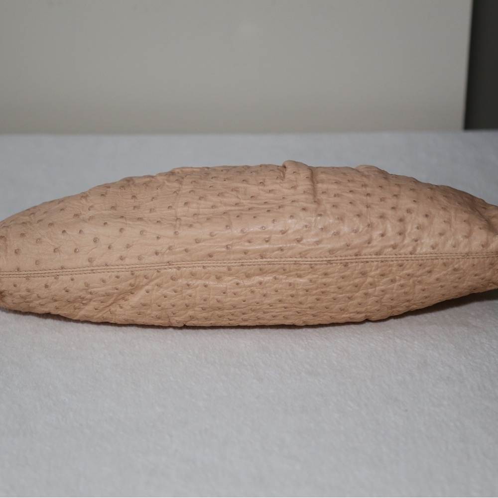 Rare! Authentic Analeena genuine Ostrich Clutch Made in Italy Rose Gold Like new - Picture 3 of 14